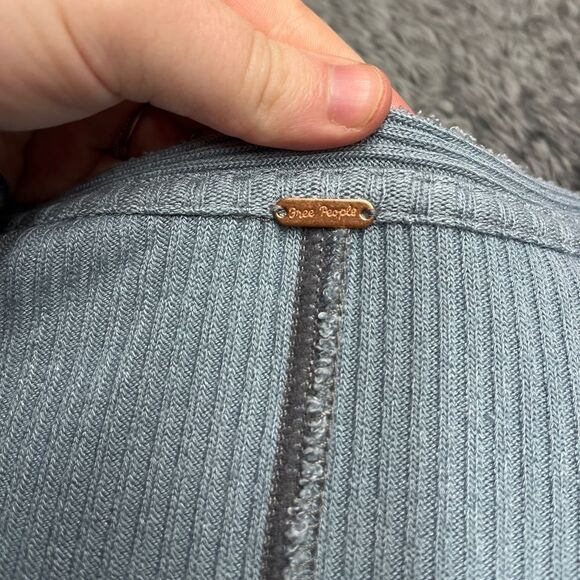 Free People Like New Ribbed Tunic Slit Sides Knit Soft Long sleeve Size Small - Picture 2 of 4